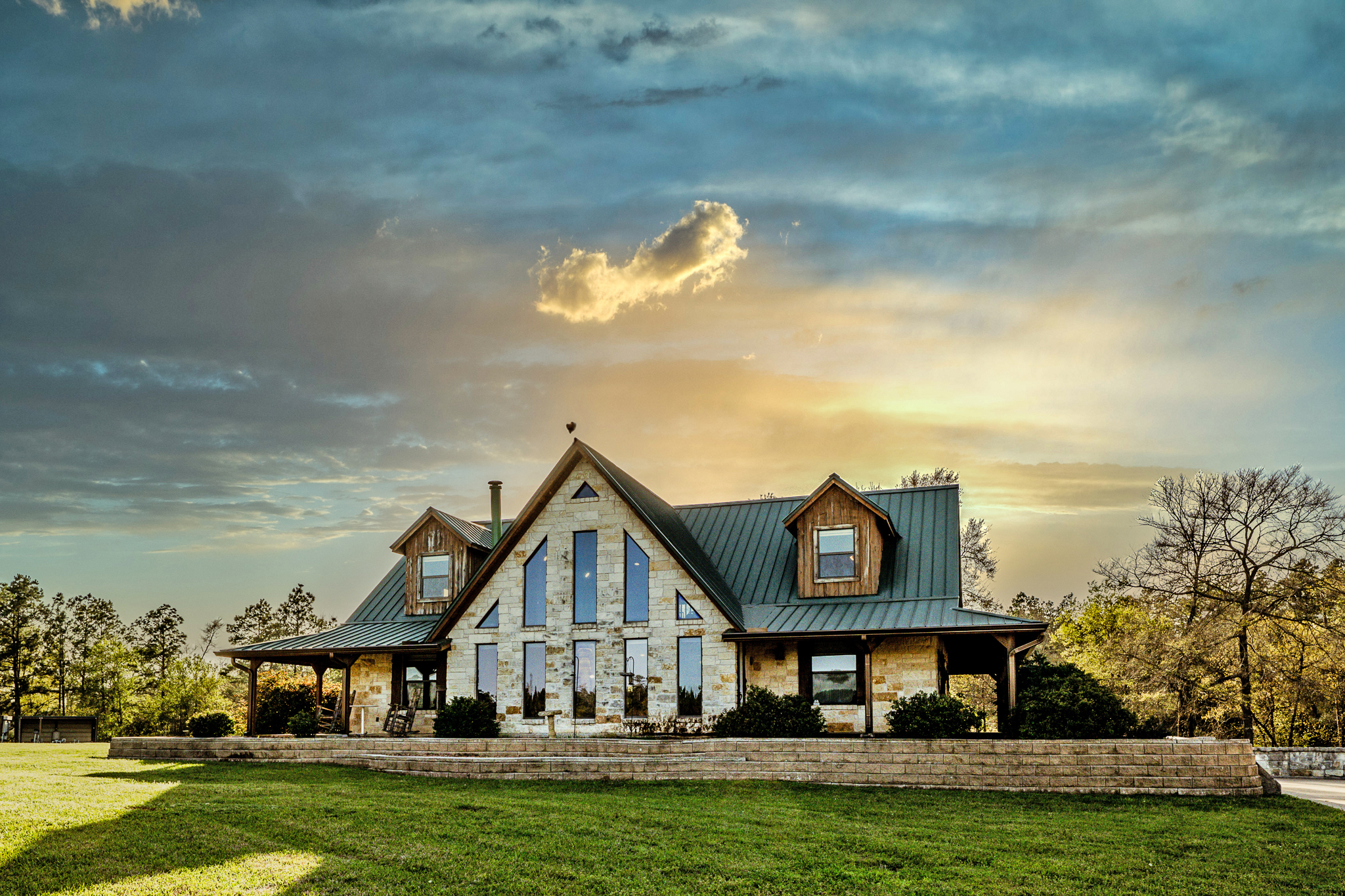 522 Round Prairie RoadHuntsville, TX 77320